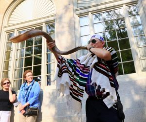 Blowing the Shofar